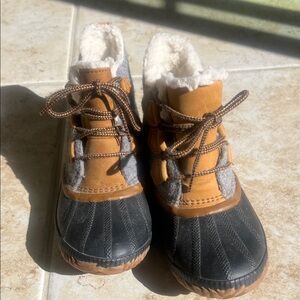 Sorel Tan and Black Kids Snow Boots